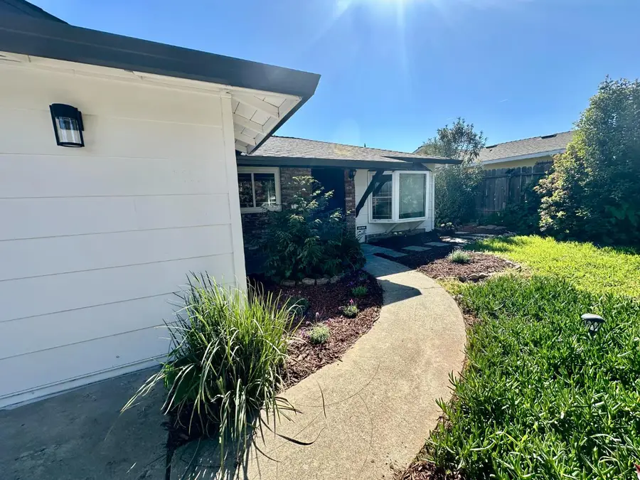 6318 Coyle Avenue, Carmichael, CA 95608 - #3