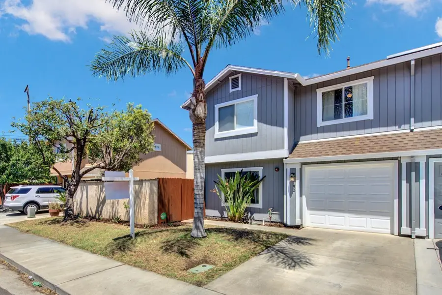 192 W Lincoln Avenue, Woodland, CA 95695 - #2