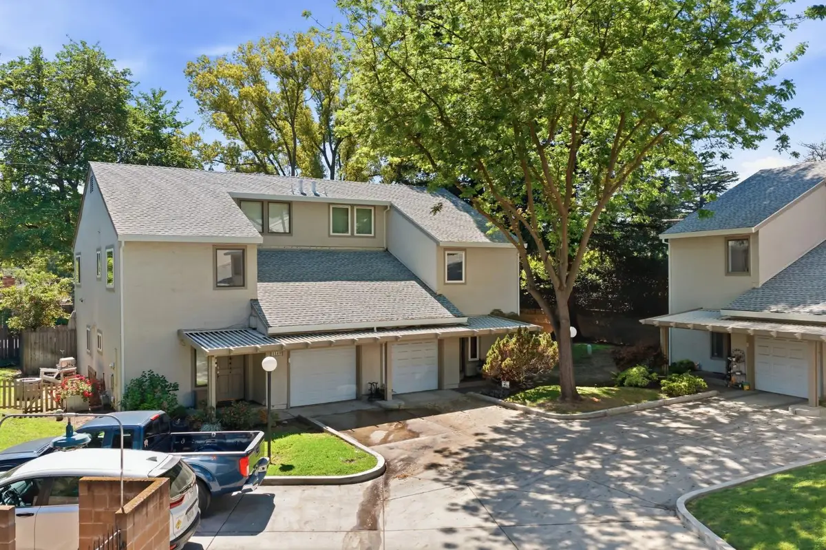 1140 Larkin Way, Sacramento, CA 95818 - #1