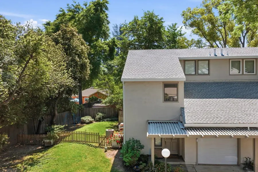 1140 Larkin Way, Sacramento, CA 95818 - #2