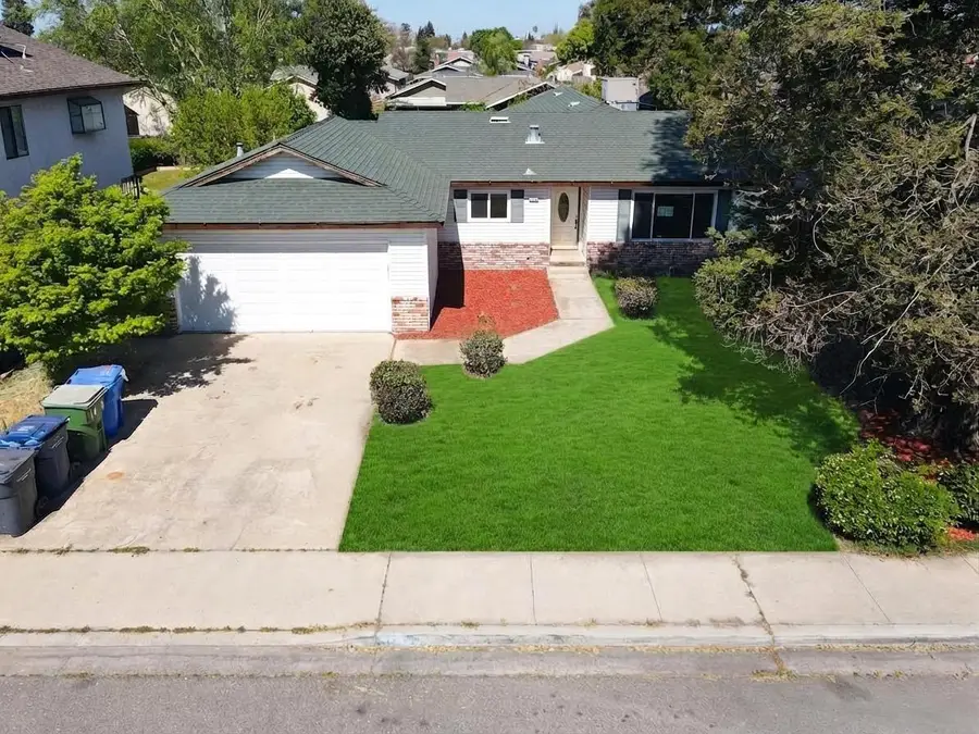 1465 W Tuolumne Road, Turlock, CA 95382 - #2
