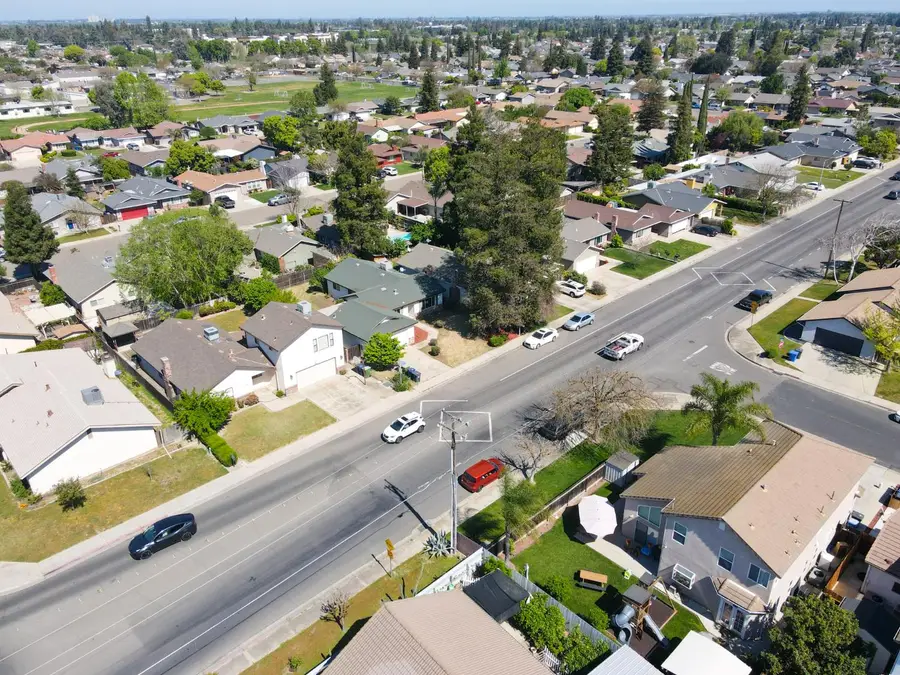1465 W Tuolumne Road, Turlock, CA 95382 - #3