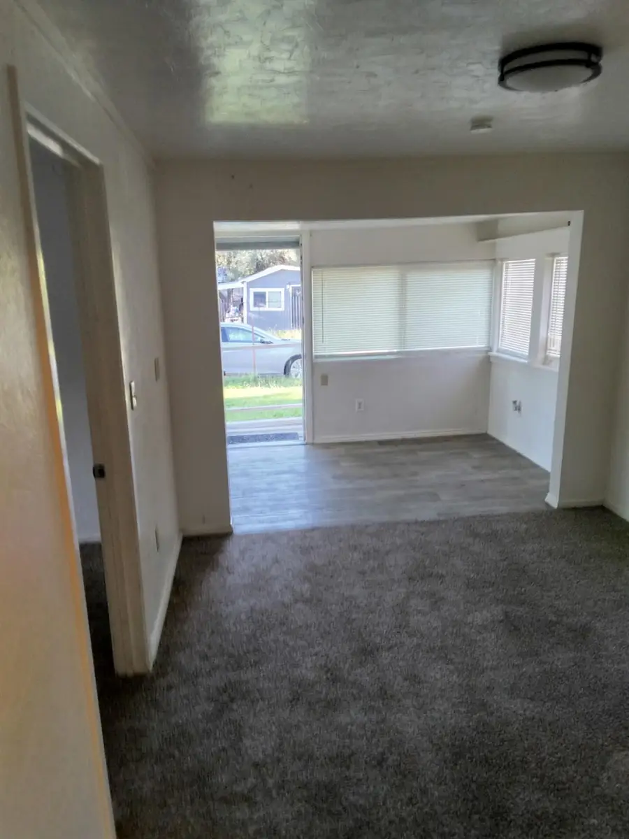 1727 5th Avenue, Olivehurst, CA 95961 - #2