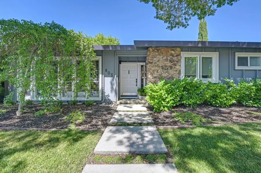 605 Cleveland Street, Davis, CA 95616 - #3