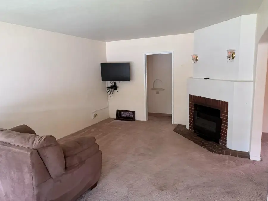 59 E Monterey Avenue, Stockton, CA 95204 - #3