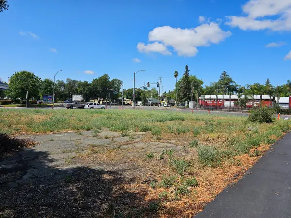 845 East Street, Woodland, CA 95776