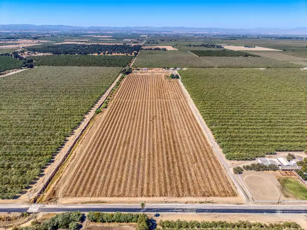 764 College City Road, Arbuckle, CA 95912