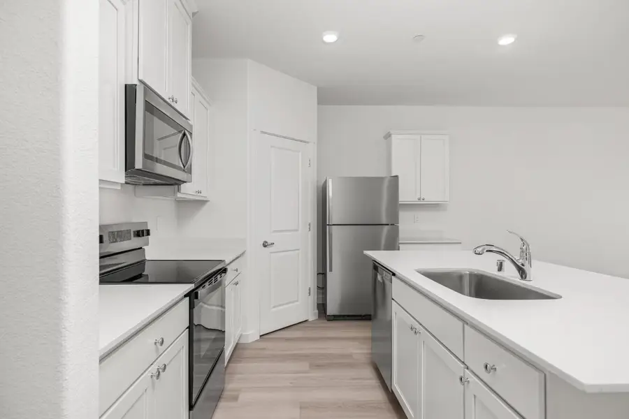 922 S Del Mar Avenue, Stockton, CA 95215 - #3