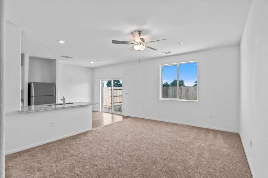 934 S Del Mar Avenue, Stockton, CA 95215 - #3