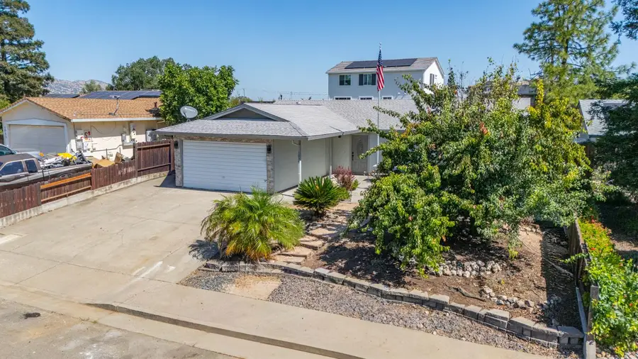 1039 Roosevelt Avenue, Winters, CA 95694 - #3