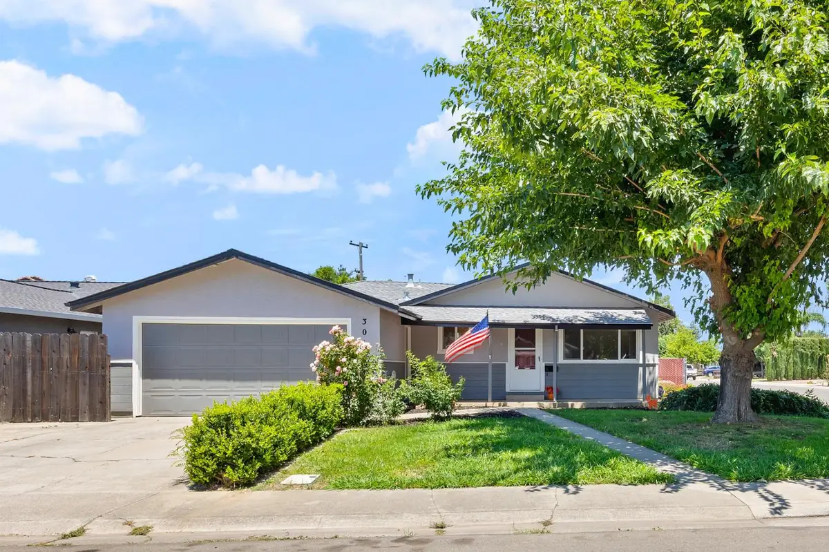 301 Rosa Avenue, Winters, CA 95694 - #1