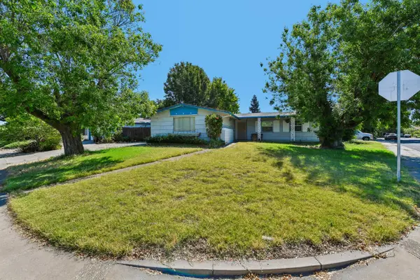 10401 Hollydale Way, Rancho Cordova, CA 95670