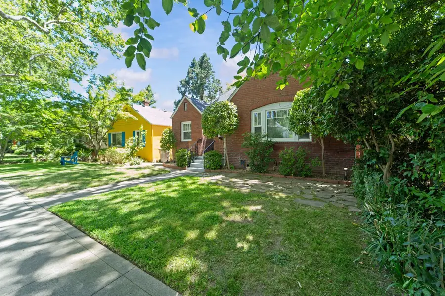 3124 D Street, Sacramento, CA 95816 - #3