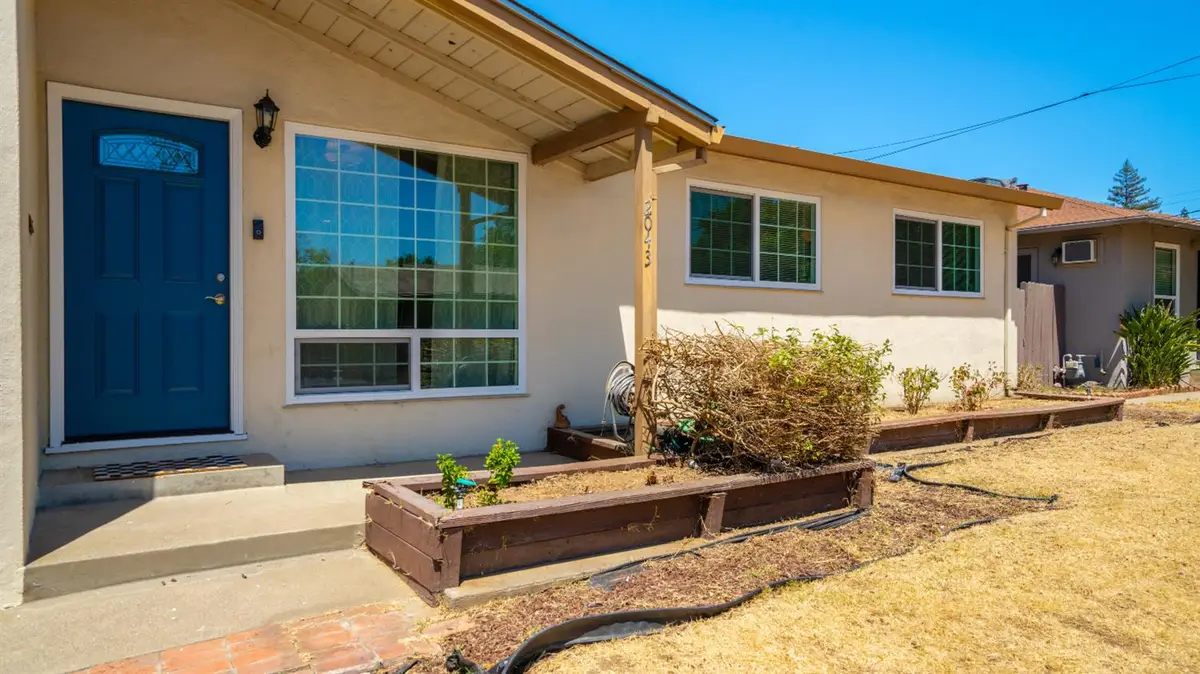2043 Edwin Way, Sacramento, CA 95825 - #1
