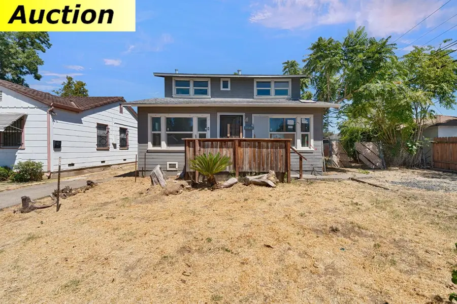 2504 Hawthorne Street, Sacramento, CA 95815 - #3