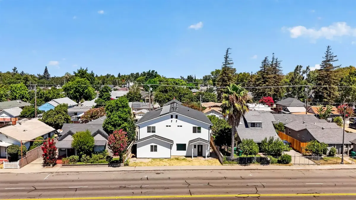 423 E Lodi Avenue, Lodi, CA 95240 - #1
