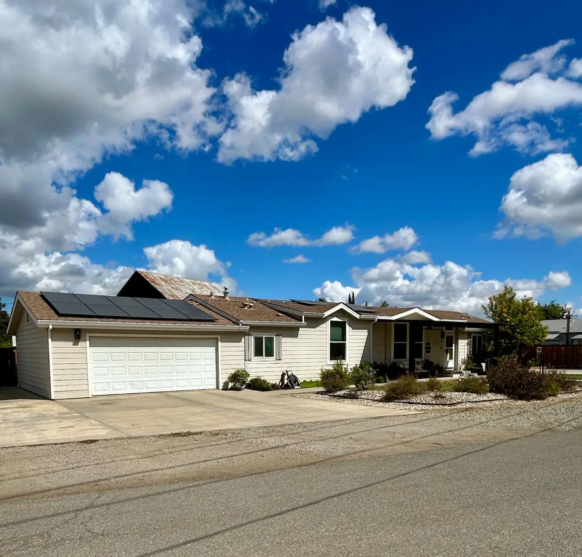 740 Lucas St, Arbuckle, CA 95912 - #1