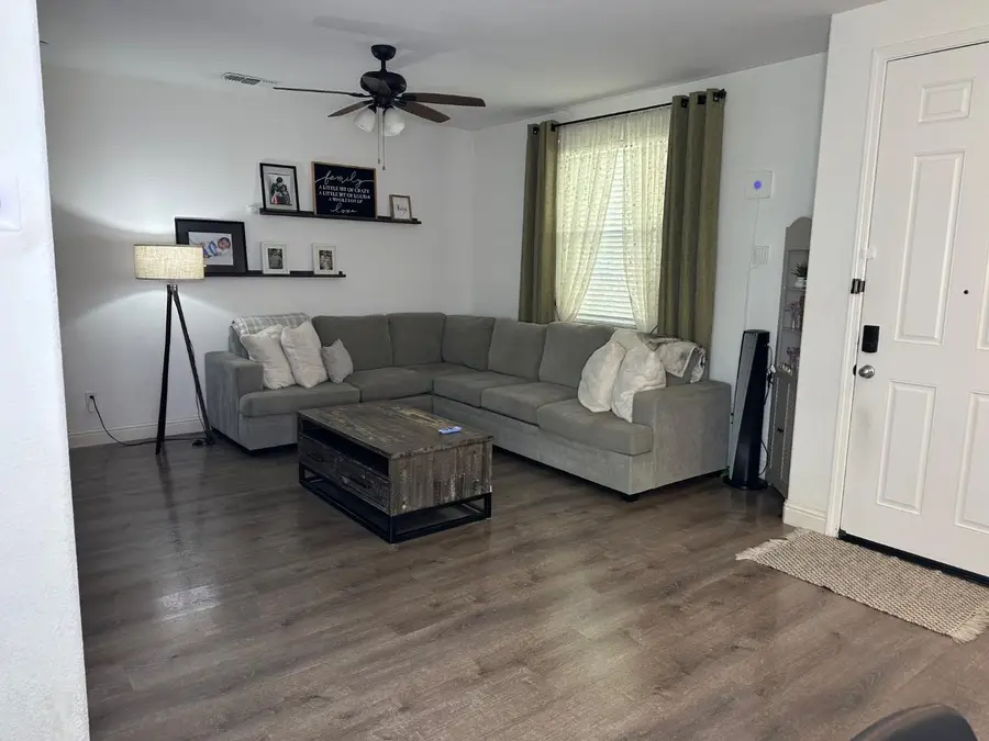 4515 Lerino Walk, Sacramento, CA 95823 - #3
