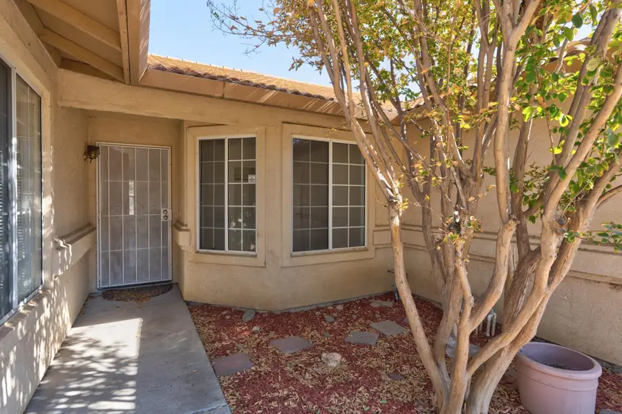 126 N Santa Clara, Los Banos, CA 93635 - #3