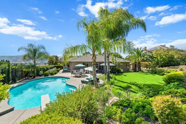 6041 N Vine Street, Vacaville, CA 95688