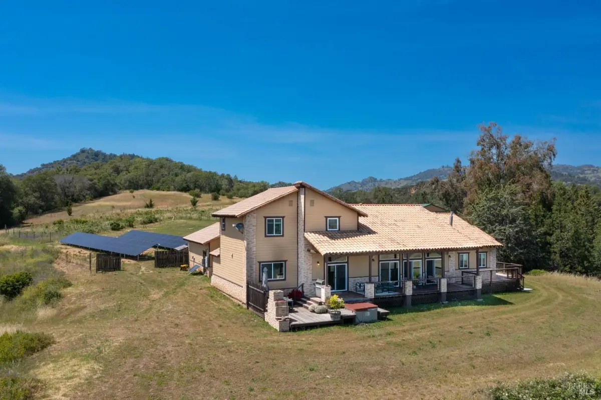 1106 Bel Arbres Drive, Redwood Valley, CA 95470 - Image #1