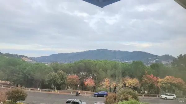 100 Thorndale Drive #327, San Rafael, CA 94903