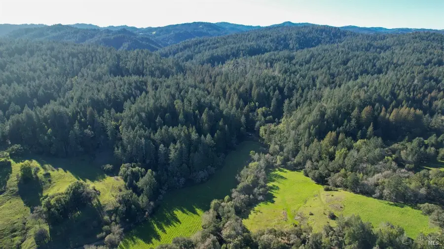 1490 Felta Road, Healdsburg, CA 95448 - Image #2