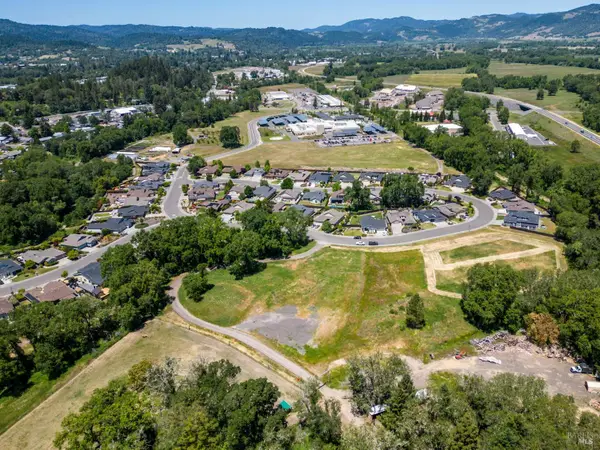 450 Grove Street, Willits, CA 95490