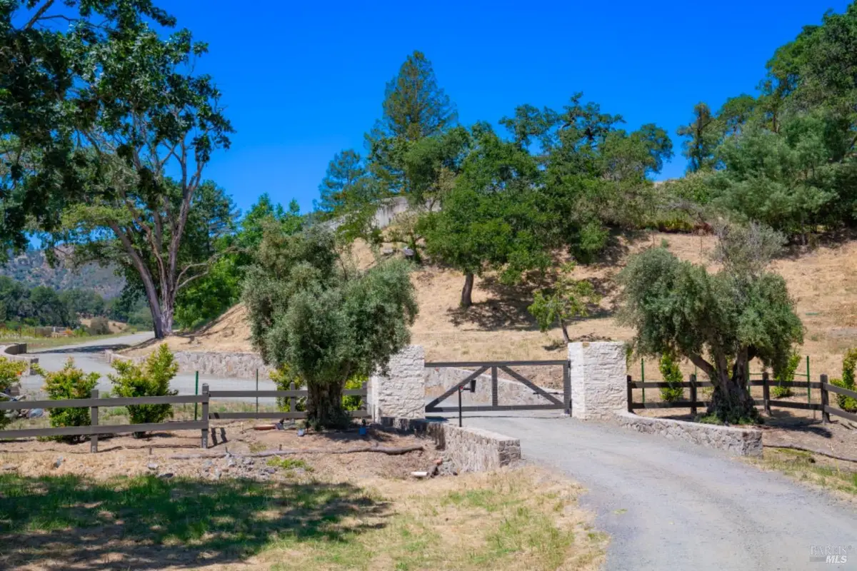 2641 Riebli Road, Santa Rosa, CA 95404 - Image #1