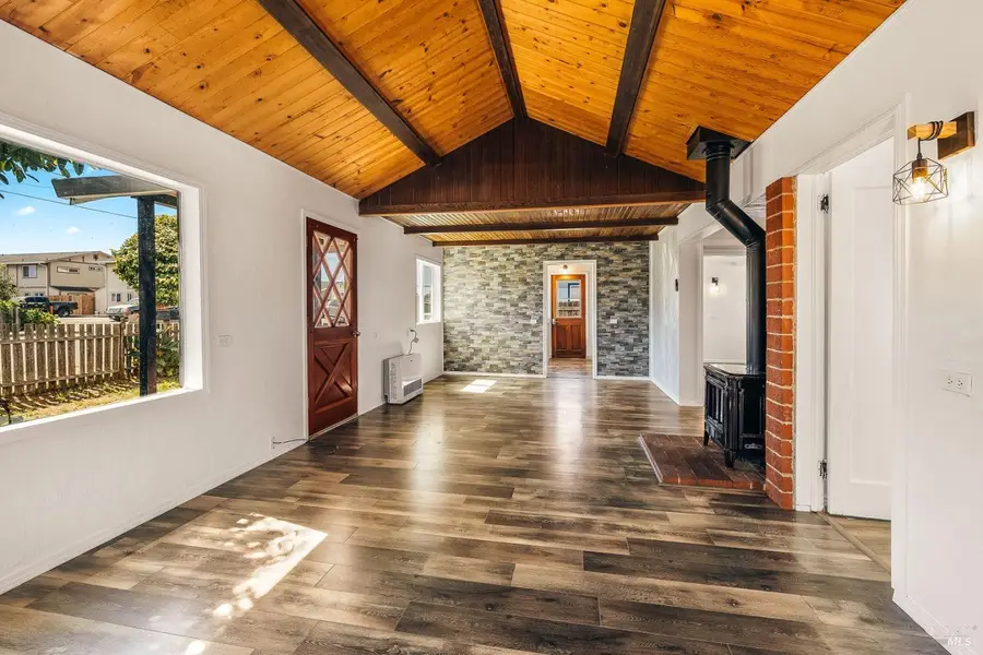 459 S Mcpherson Street, Fort Bragg, CA 95437 - Image #3