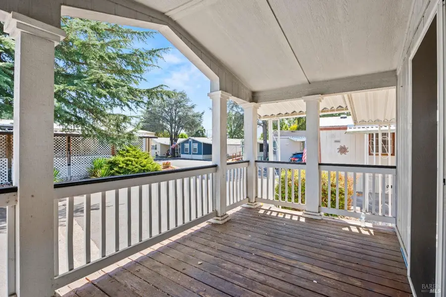 700 E Gobbi Street #6, Ukiah, CA 95482 - Image #2