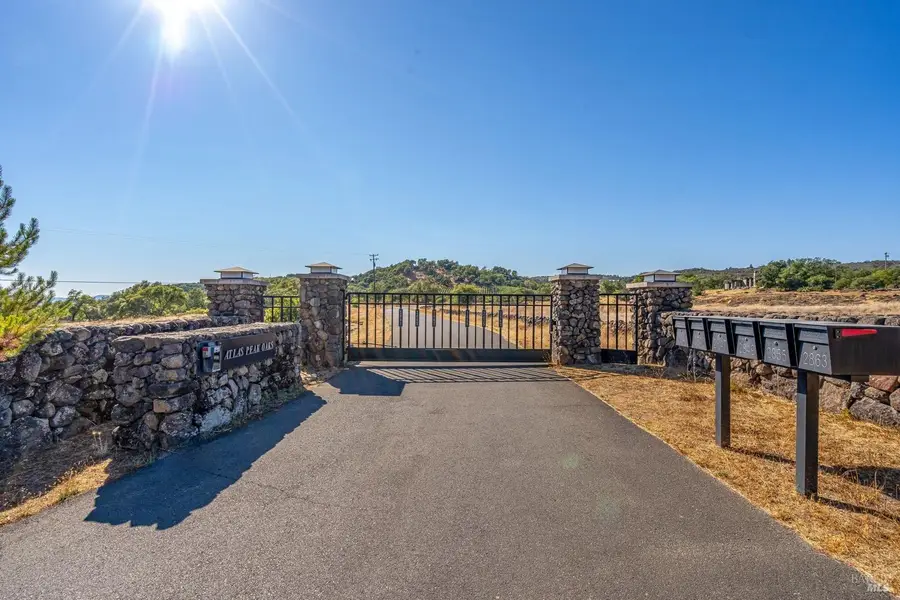 2863 Atlas Peak Road, Napa, CA 94558 - Image #2