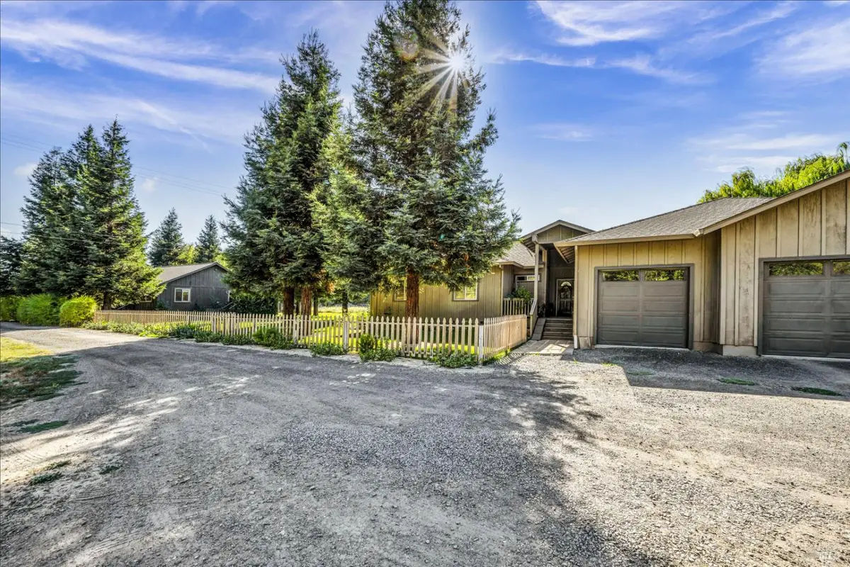 14631 Kinley Drive, Healdsburg, CA 95448 - Image #1