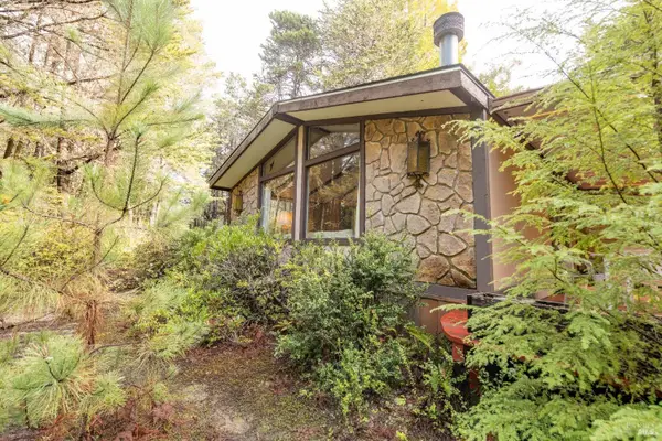 3350 King Salmon Lane, Albion, CA 95410