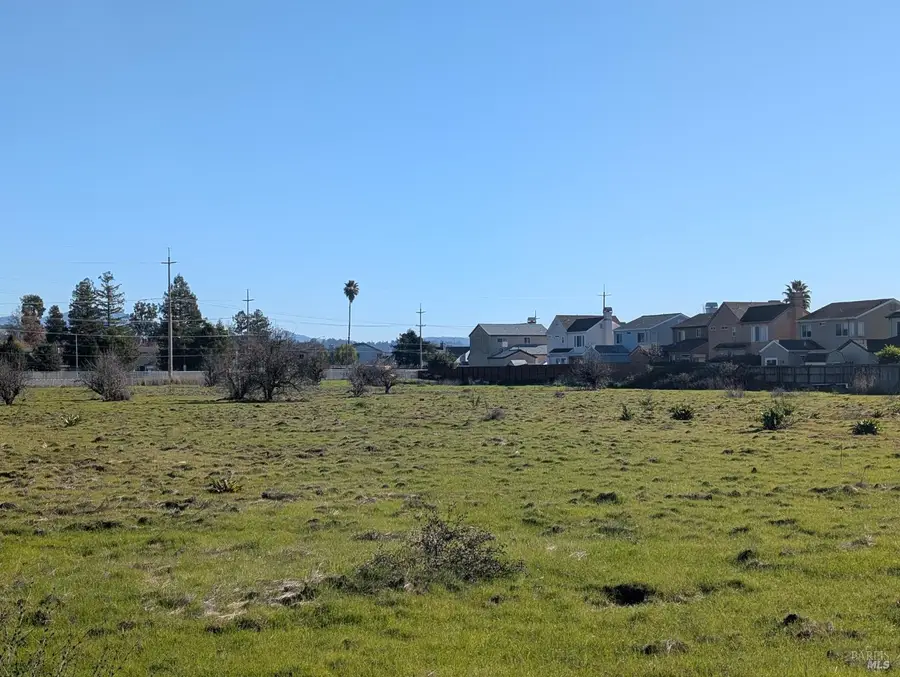 2318 Francisco Avenue, Santa Rosa, CA 95403 - Image #2