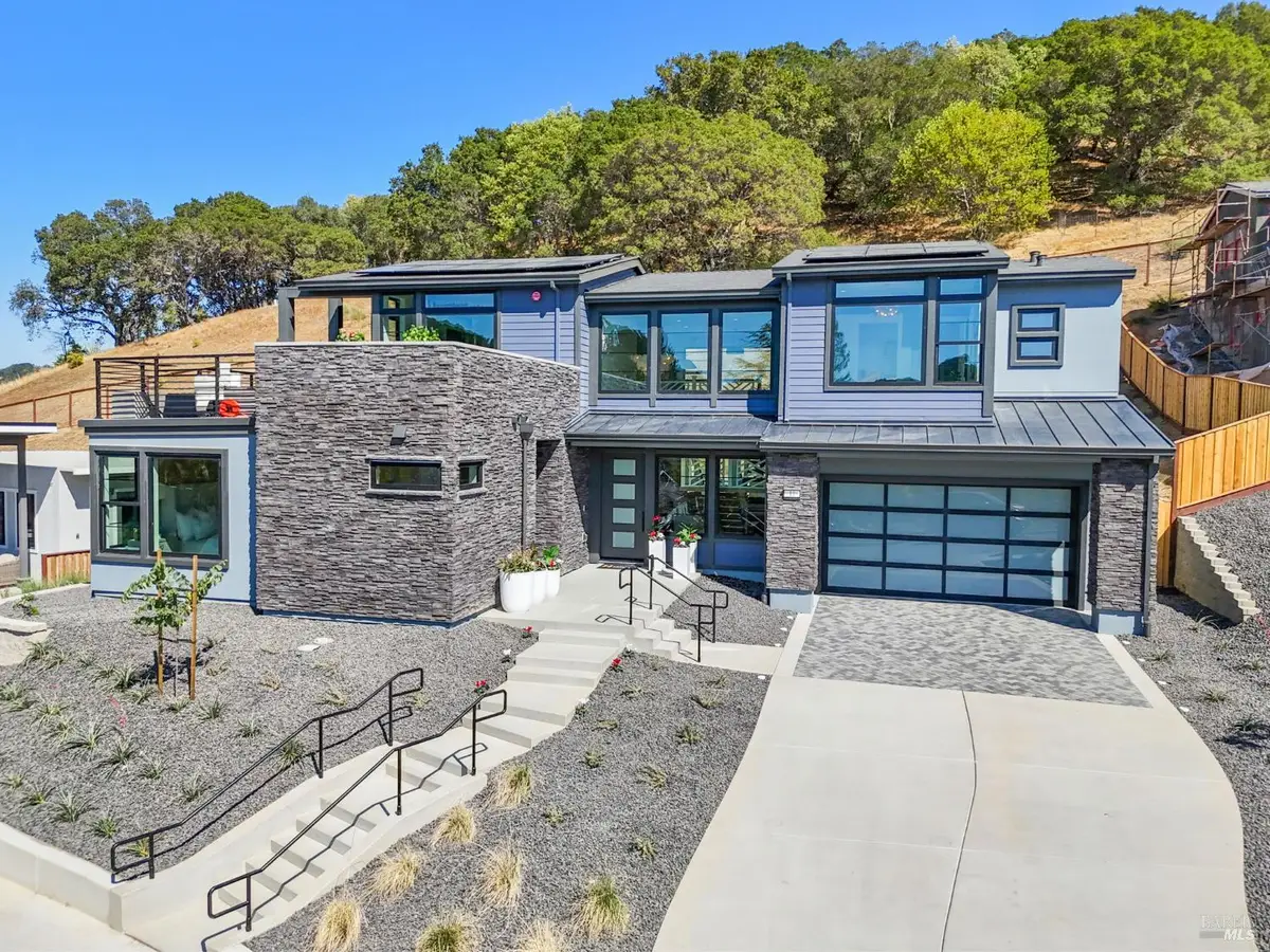 27 Erin Drive, San Rafael, CA 94903 - Image #1