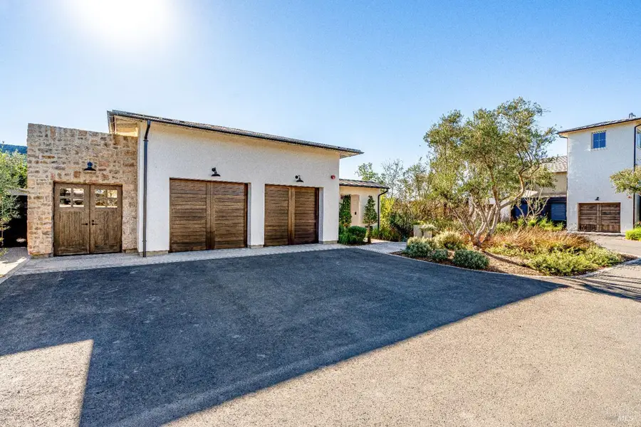 110 Vintners Court, Napa, CA 94559 - Image #2