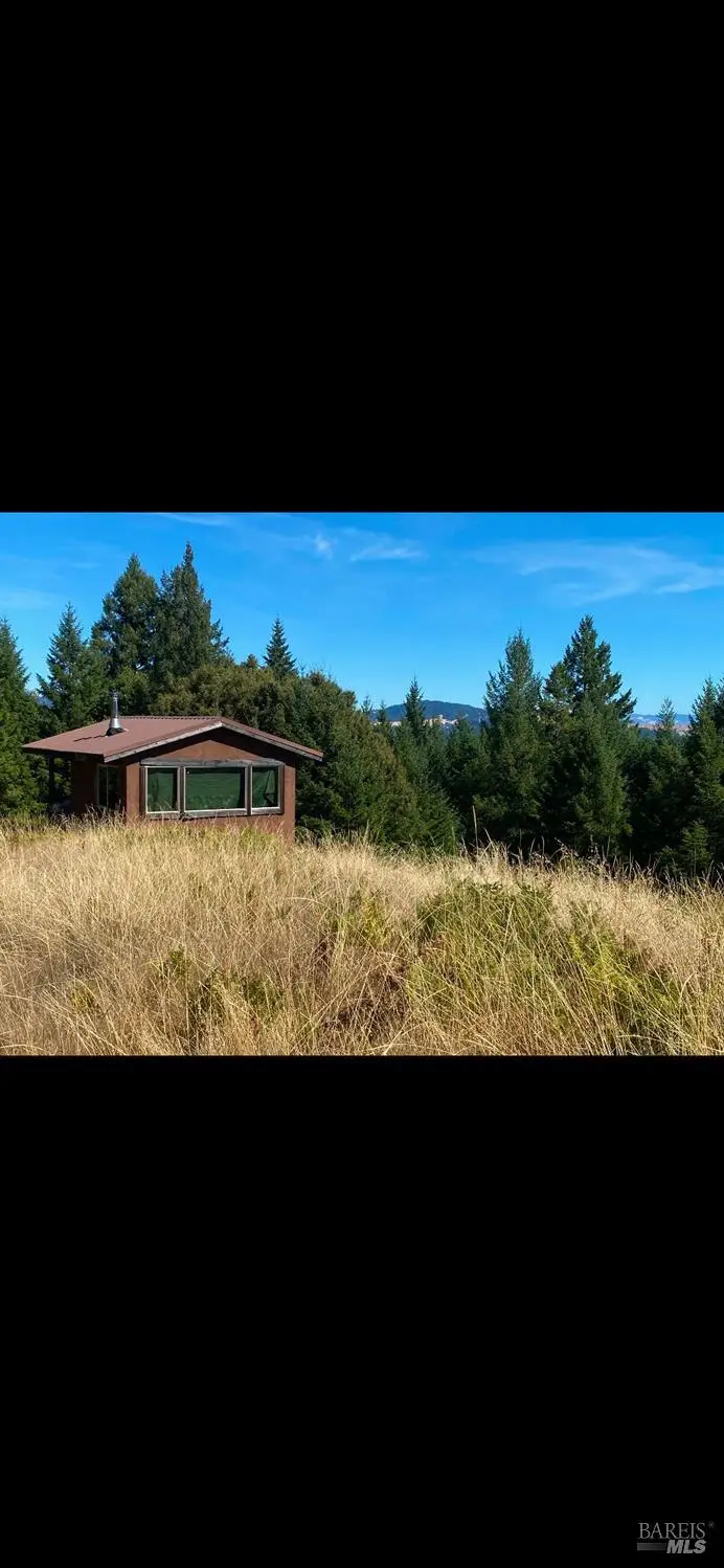 1701 Etter Ranch Road, Garberville, CA 95542 - Image #3