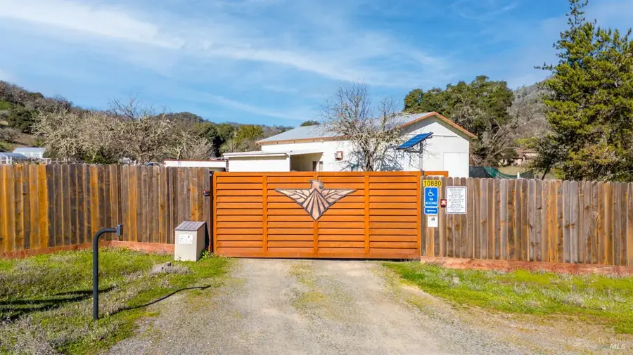 10880 Eagle Rock Road, Hopland, CA 95449 - Image #3