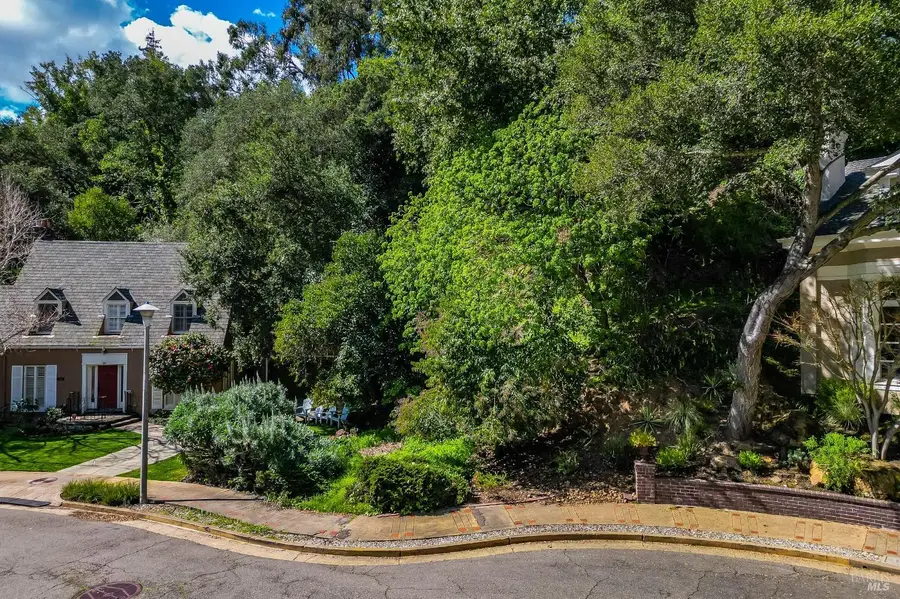 22 Valant Place, Piedmont, CA 94610 - Image #2