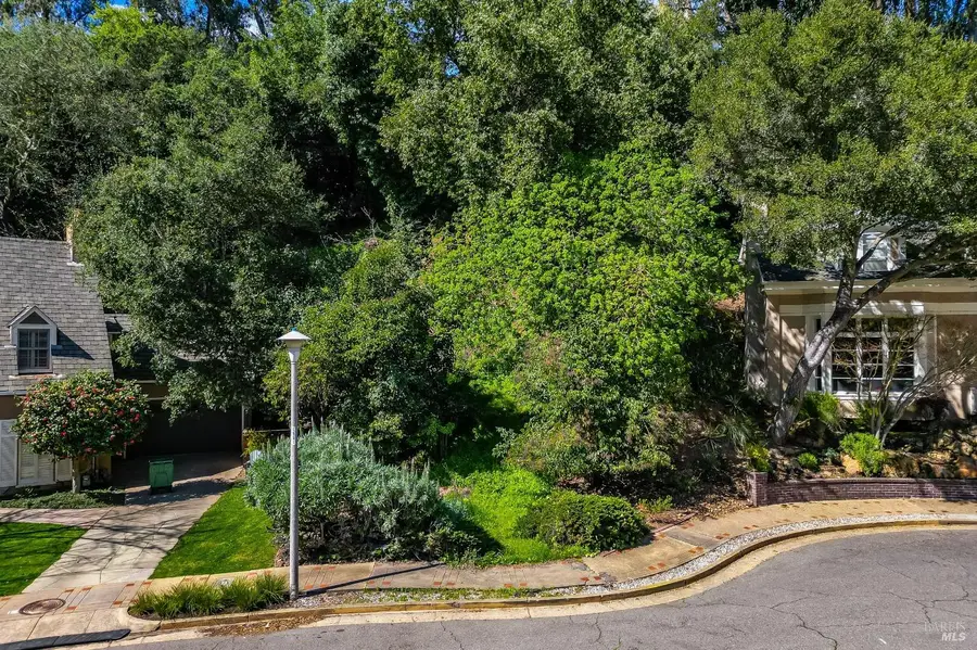 22 Valant Place, Piedmont, CA 94610 - Image #3