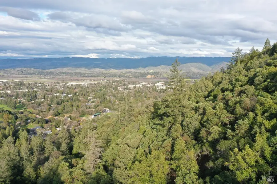 320 Janix Drive, Ukiah, CA 95482 - Image #3