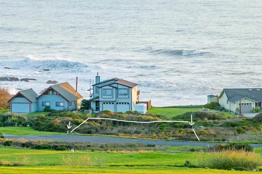 86 Steelhead Court, Whitethorn, CA 95589 - Image #2