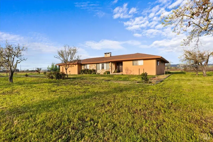 2062 Woolsey Road, Fulton, CA 95439 - Image #2