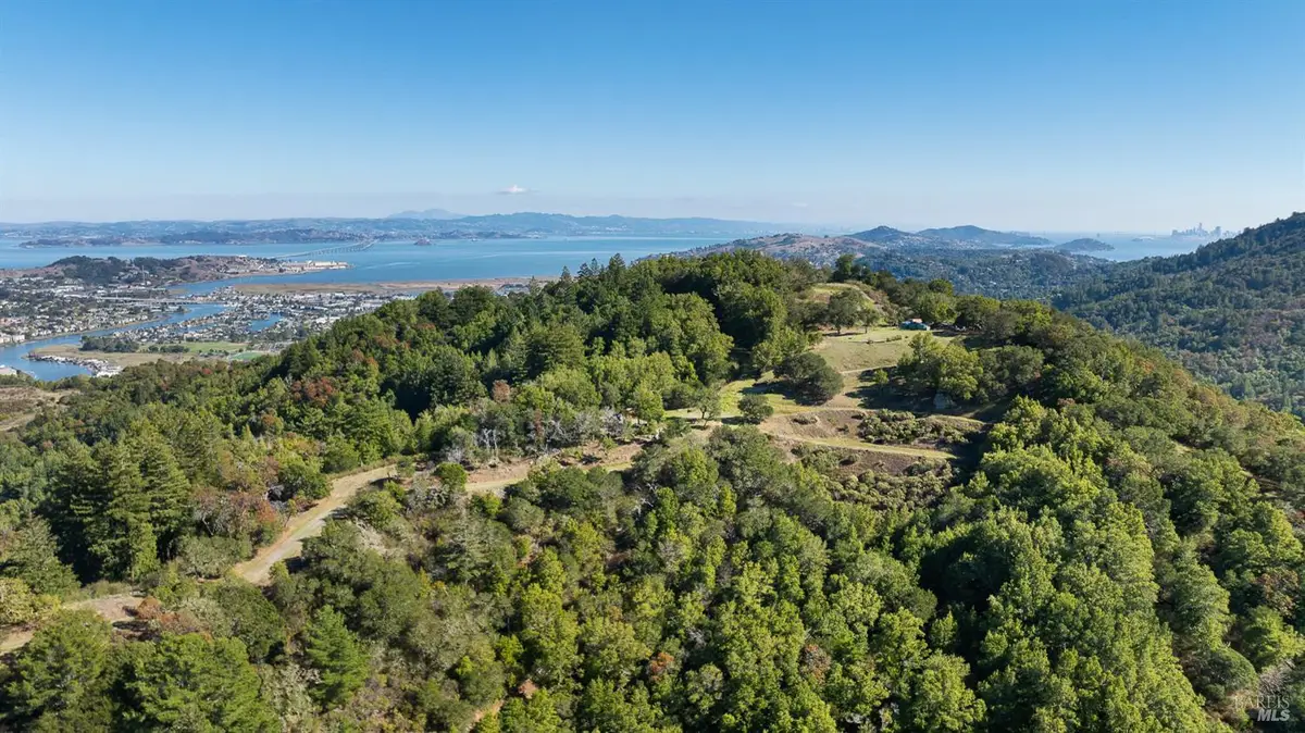 128 Ridgecrest Road, Kentfield, CA 94904 - Image #1