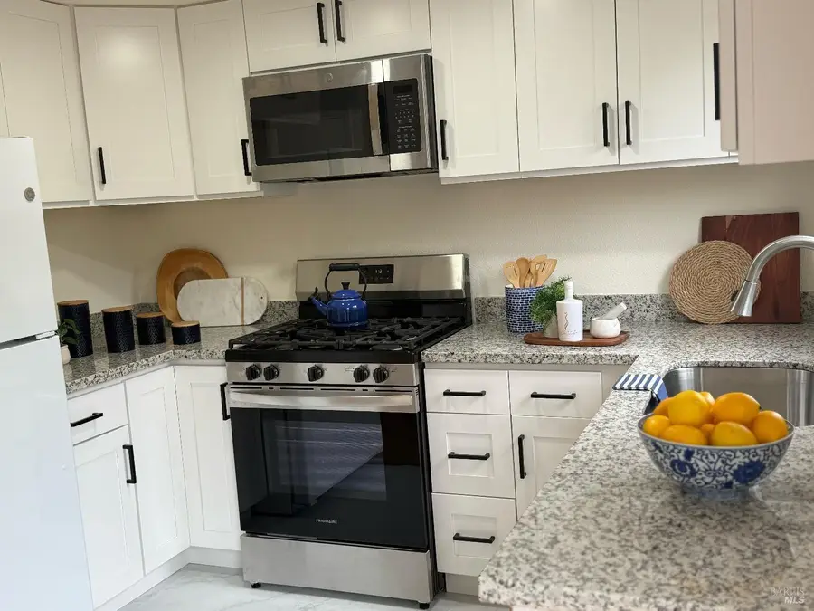 1422 N Oak Street, Calistoga, CA 94515 - Image #2