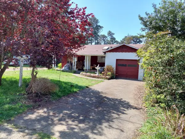 16500 Pine Drive, Fort Bragg, CA 95437