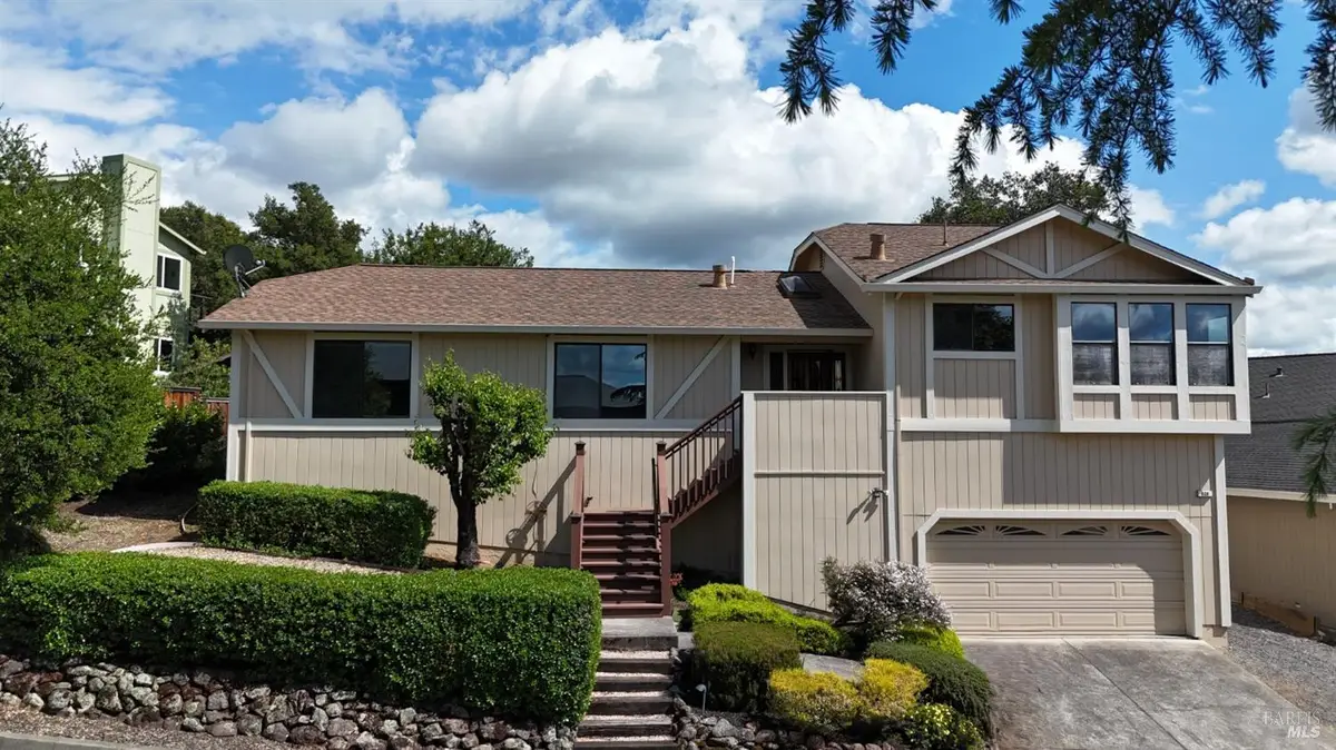 620 Alta Vista Drive, Healdsburg, CA 95448 - Image #1