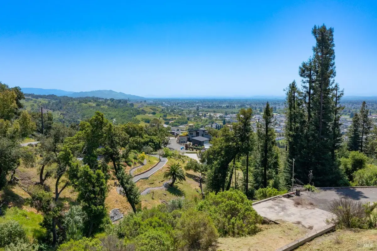 1058 Wikiup Drive, Santa Rosa, CA 95403 - Image #1