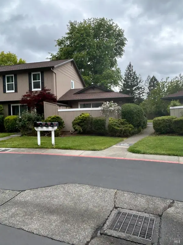 311 Algiers Court, Santa Rosa, CA 95409